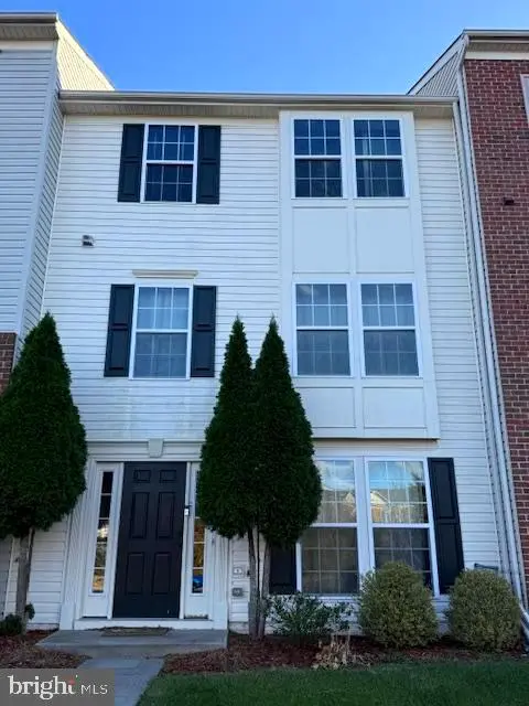 42999 Edgewater St, CHANTILLY