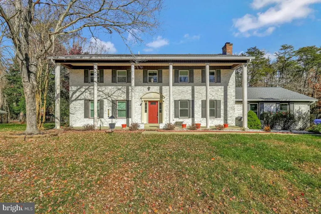 15590 Oak Glen Cir, HUGHESVILLE