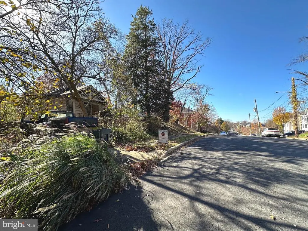 1829 Gainesville St Se, WASHINGTON