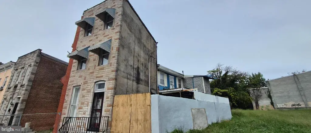 1106 E Biddle St, Baltimore