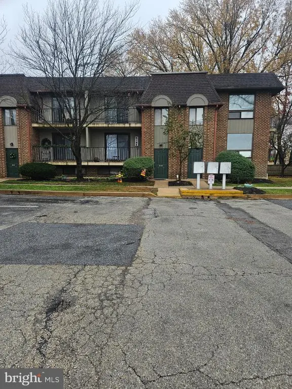 820-b Putnam Blvd #49b, Wallingford