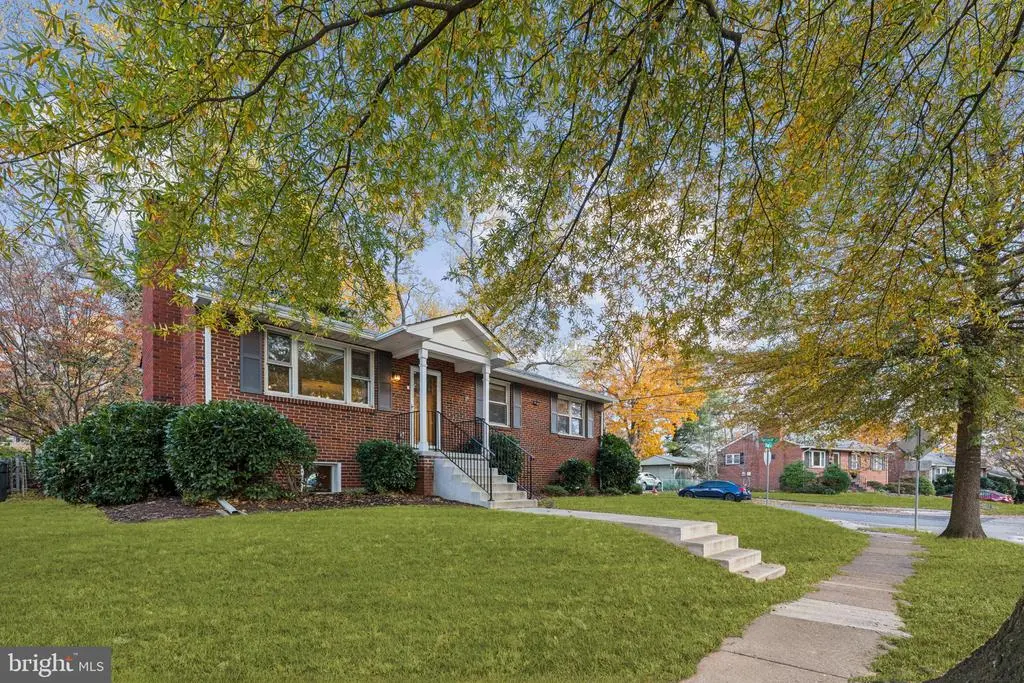 1200 Offutt Dr, Falls Church