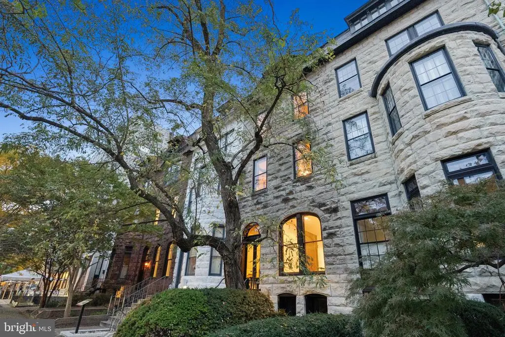 2012 R St Nw, WASHINGTON