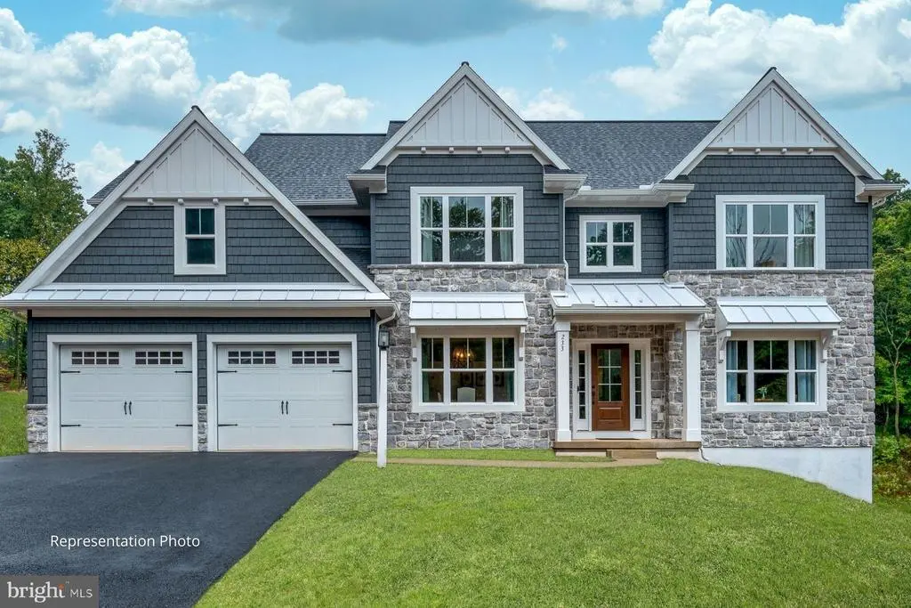 139 Alexandria Dr, Annville