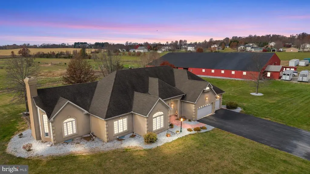 334 Rolling Ln, Abbottstown