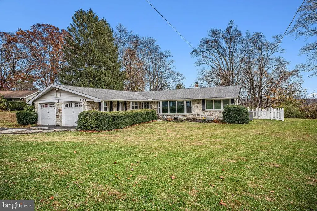 541 Cardinal Dr, Dresher