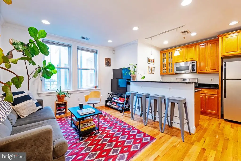 1443 Oak St Nw #103, WASHINGTON