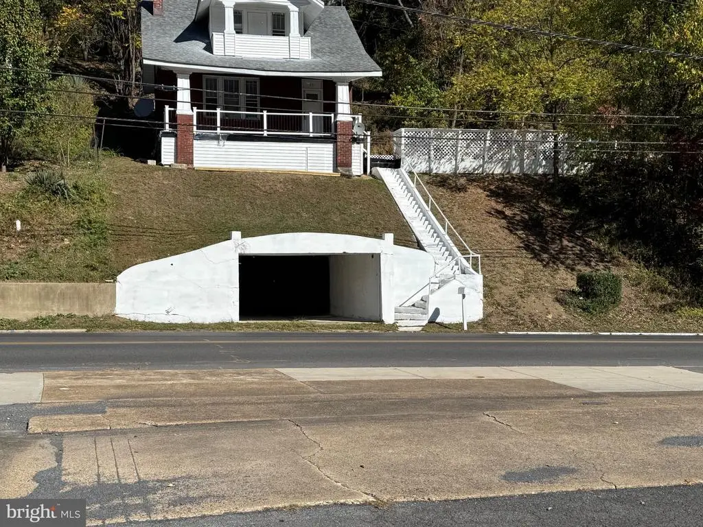 651 Greene St, Cumberland