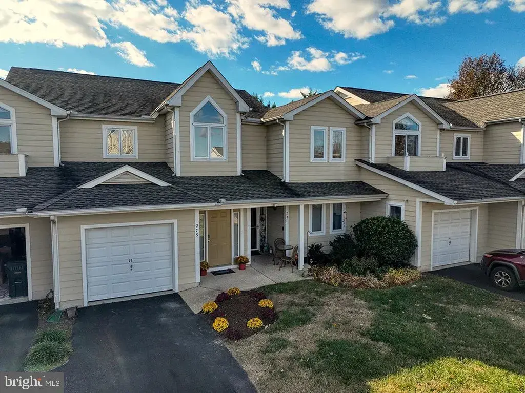 279 Lakeside Dr #7, lewes