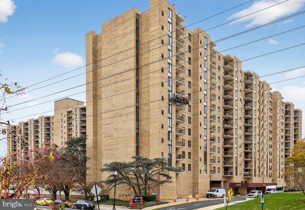 4500 S Four Mile Run Dr #314, ARLINGTON