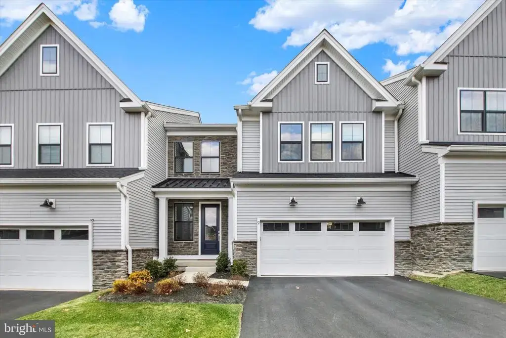 9 Mill Creek Dr, DOYLESTOWN