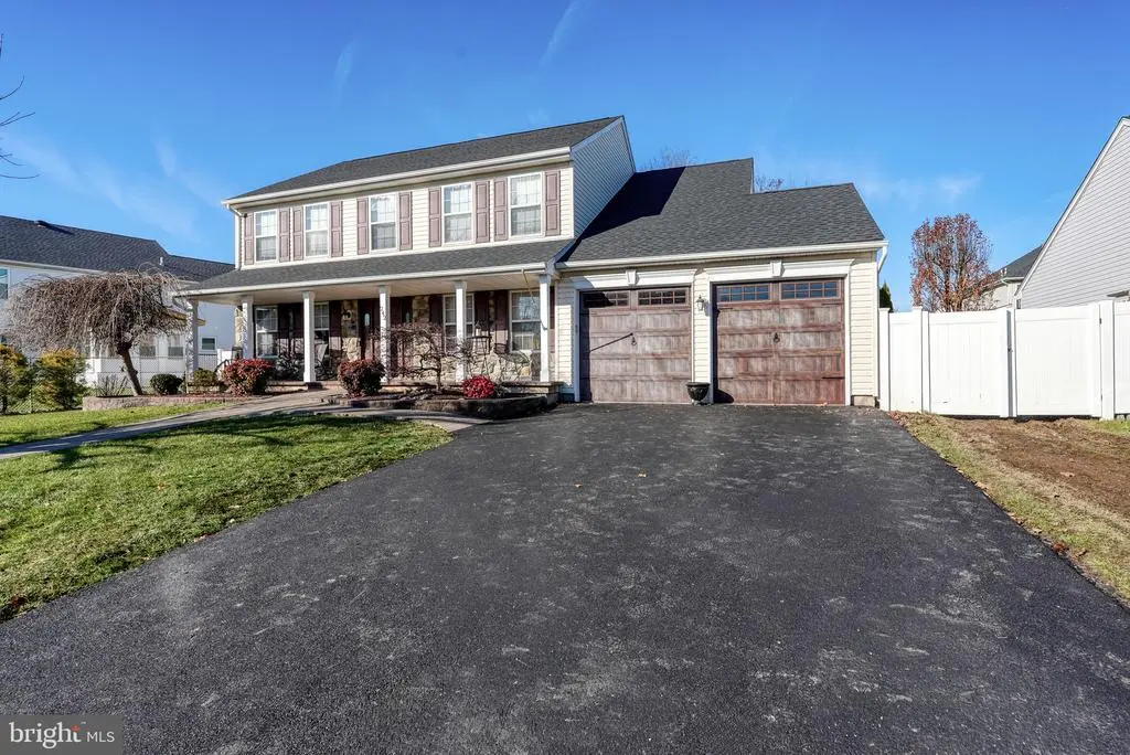 242 Snapdragon St, WARRINGTON