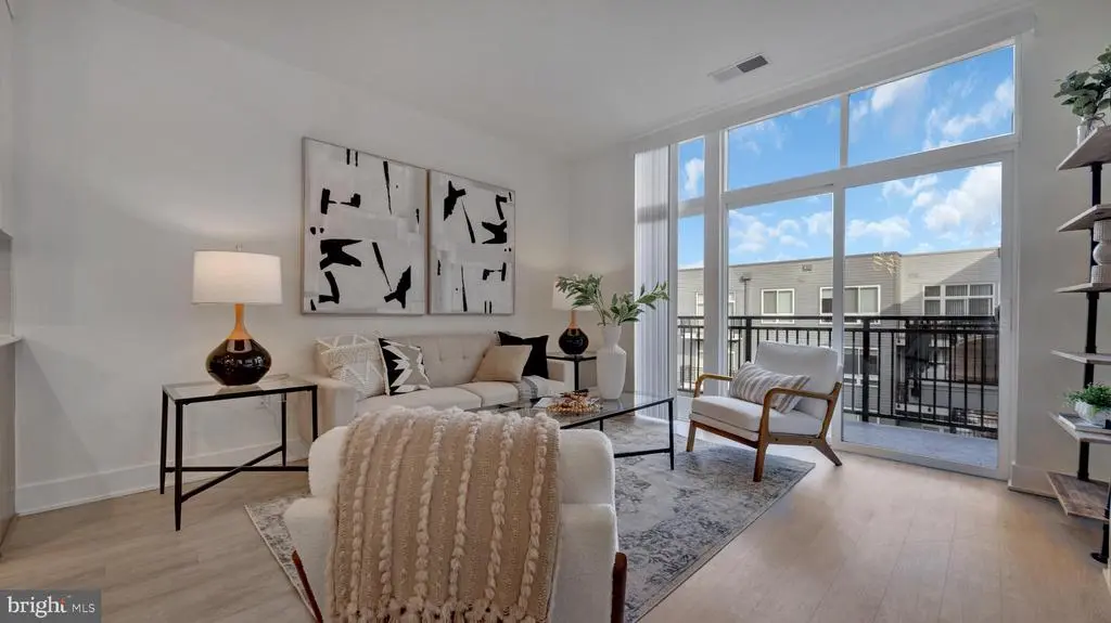 145 Riverhaven Dr #514, Oxon Hill