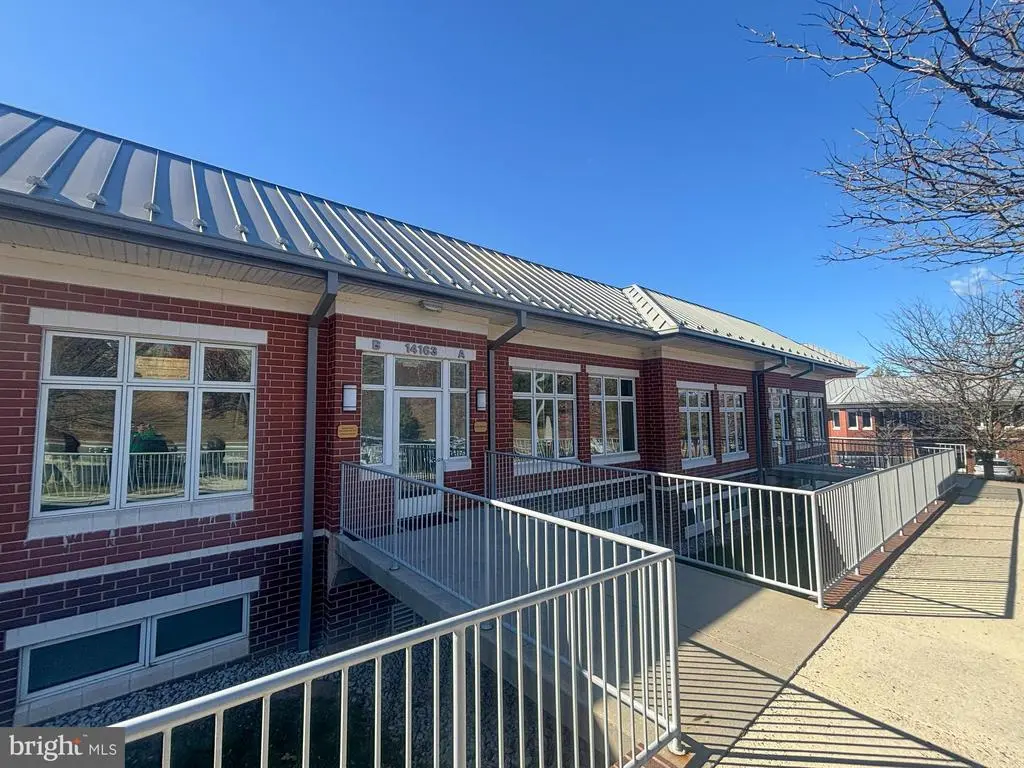 14163 Robert Paris Ct #a, CHANTILLY