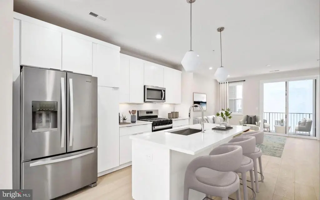 4768 Sully Point Ln, CHANTILLY