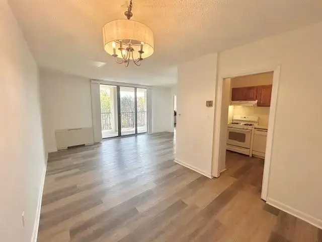 4242 East West Hwy #307, Chevy Chase
