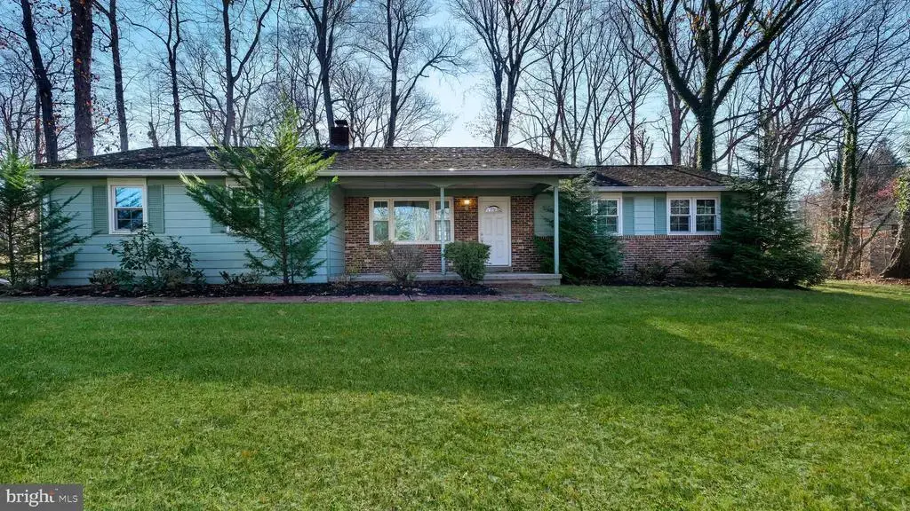 11 Dogwood Ln, DOYLESTOWN