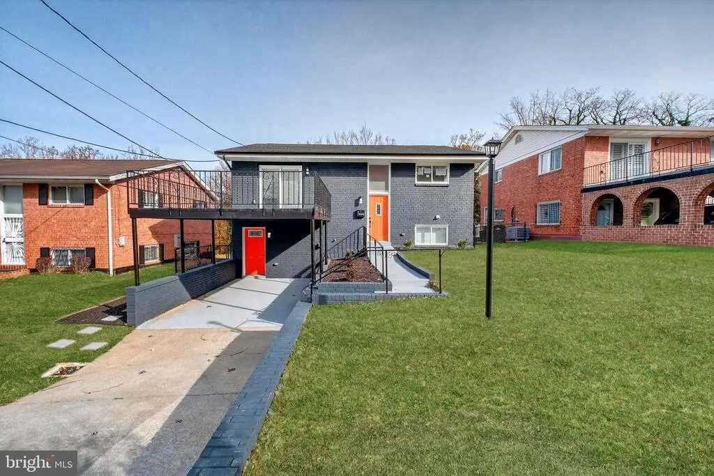 3240 Pope St Se, Washington