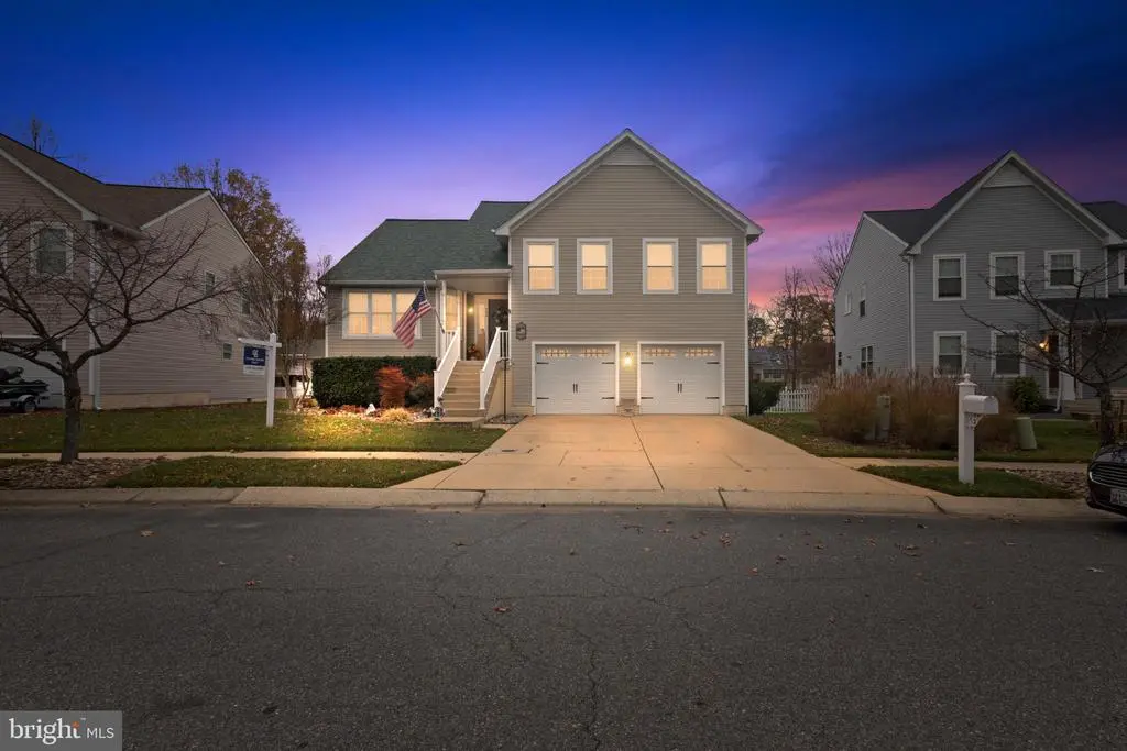 706 Willow Tree Dr, Glen Burnie