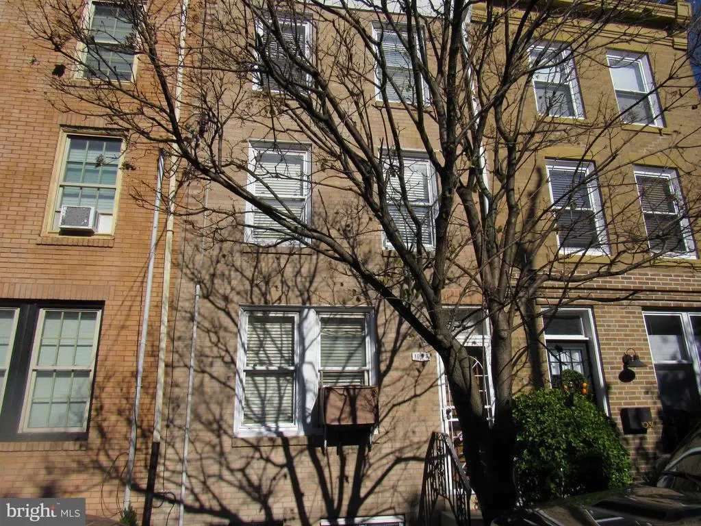 1033 Carpenter St, Philadelphia