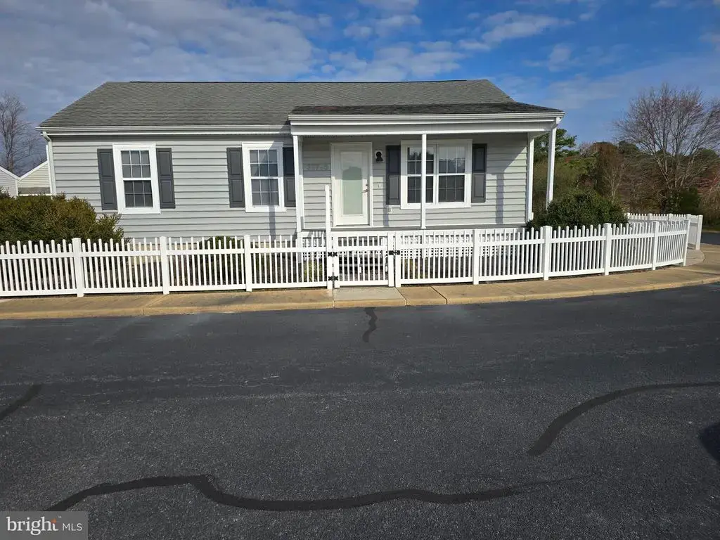 33795 N Hampton Cir, frankford