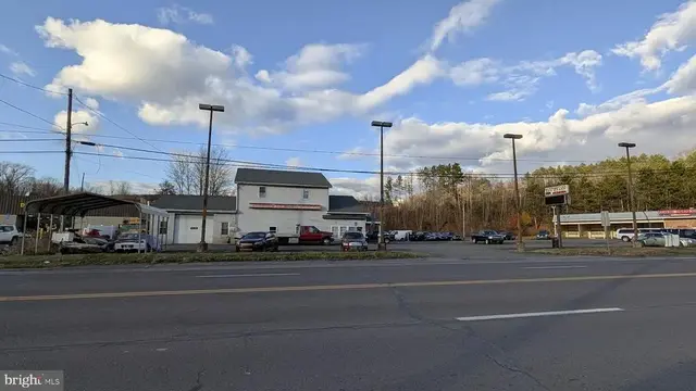 11205 Route 61, Mount Carmel