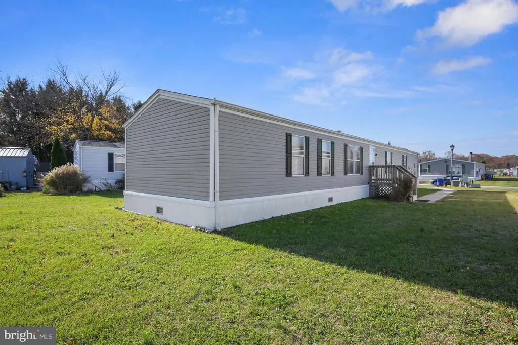 174 Humpsman Dr #150, Dover