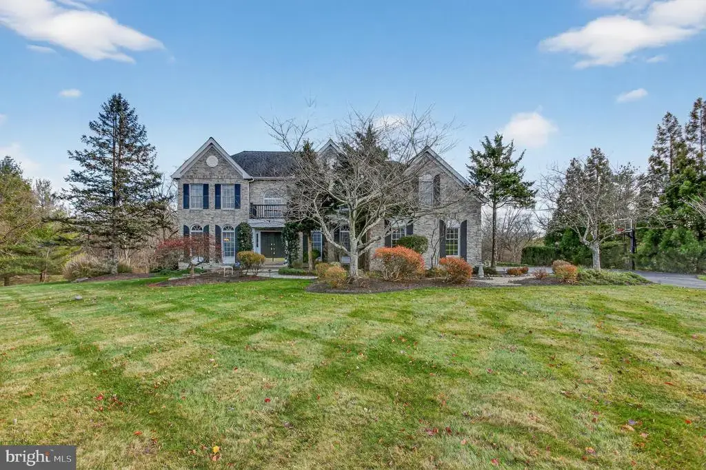 62 Woodside Ln, NEW HOPE