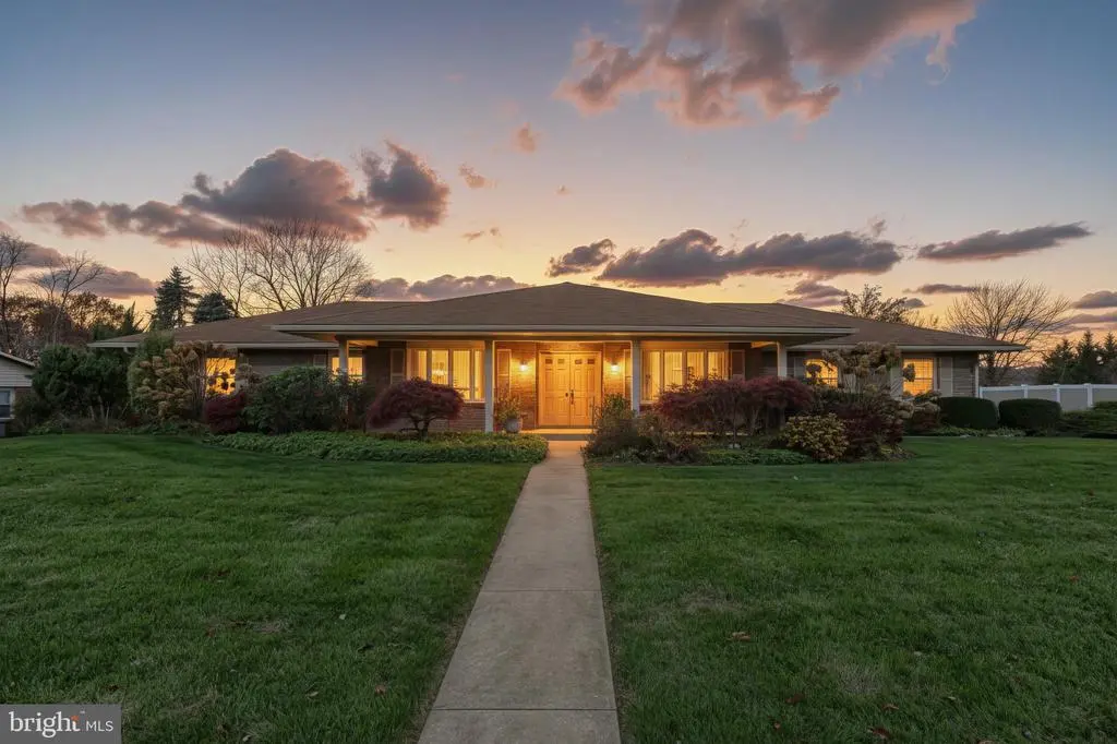 3415 Blackfriar Ln, York