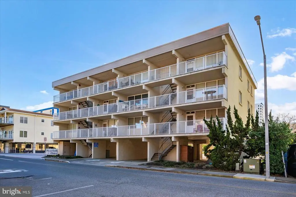 11 51st St #202, Ocean City