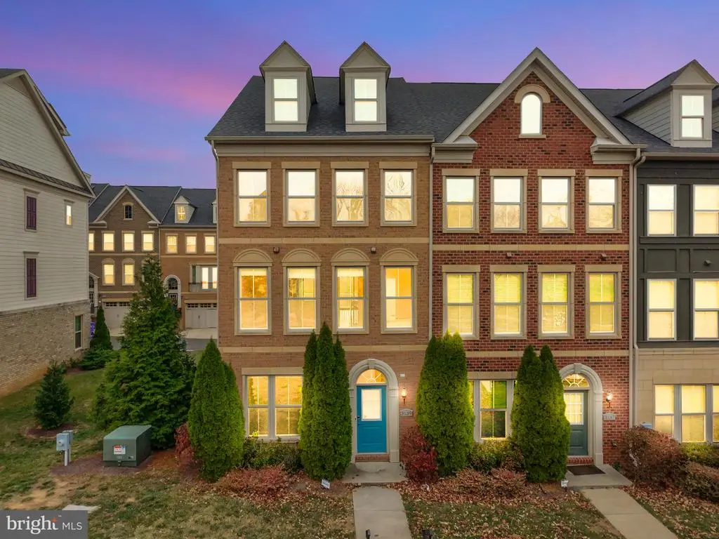 3139 Fort Lincoln Dr Ne, WASHINGTON