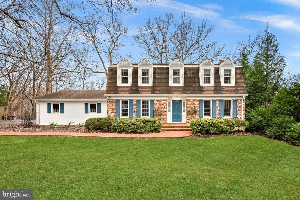 10207 Oxfordshire Rd, GREAT FALLS