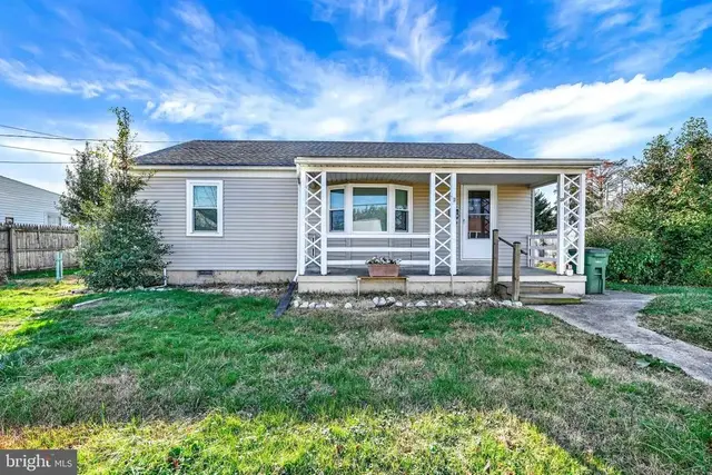 38 Mitchell Ave, Aberdeen