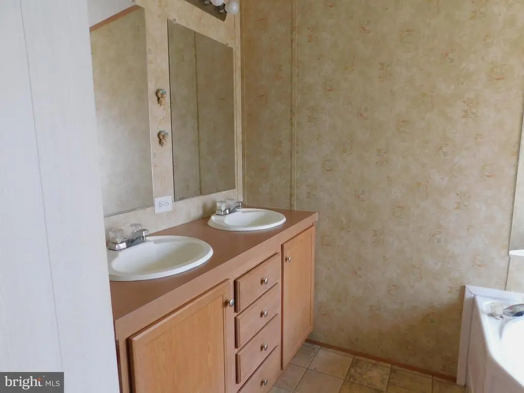 211 Michael Rd, Honey Brook