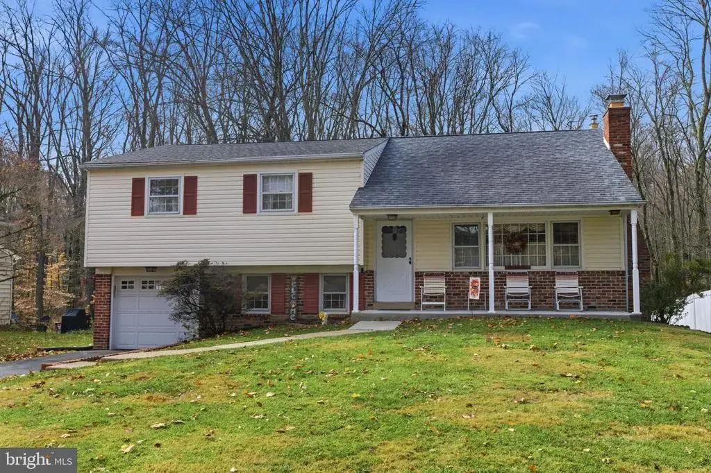 5 Glen Dr, YARDLEY