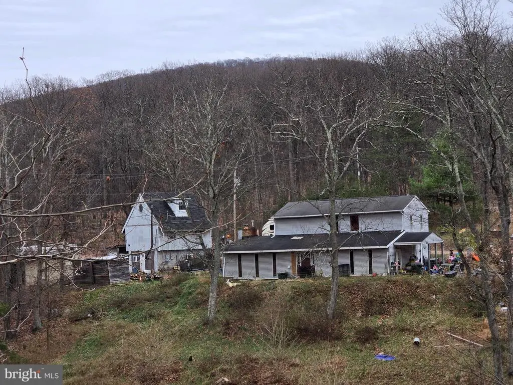 163 Cabin Ln, Winchester