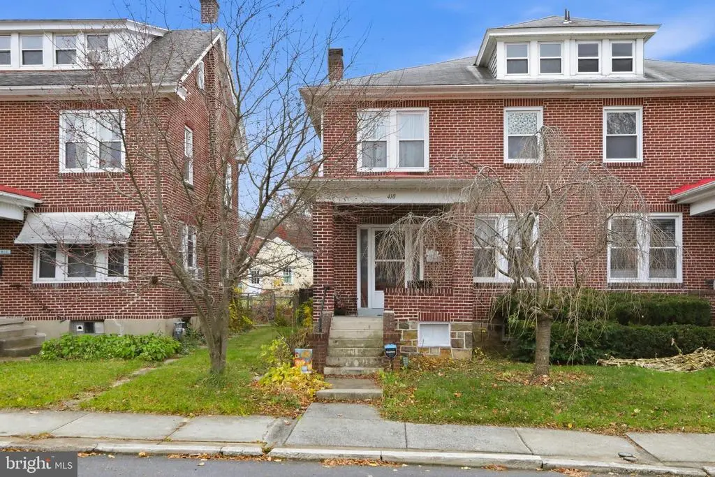 410 E Main St, FLEETWOOD