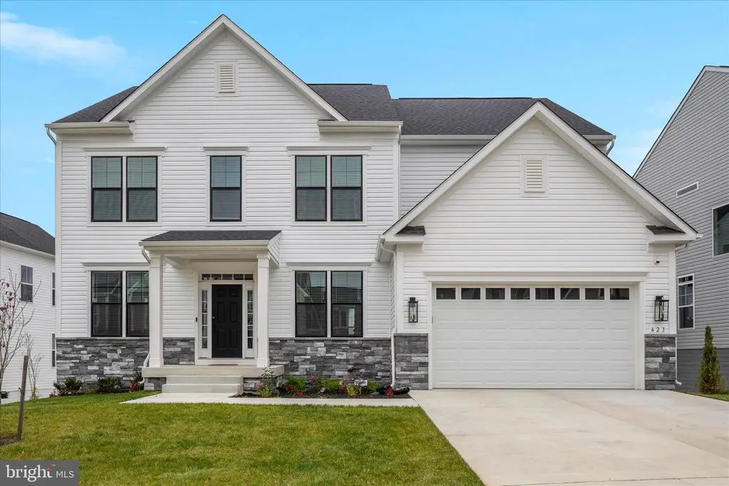 423 Meadow Creek Dr, Bowie