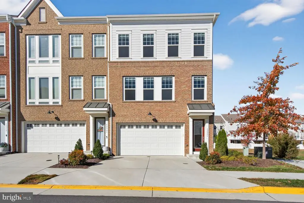 42986 Lost Farm Ter, LEESBURG