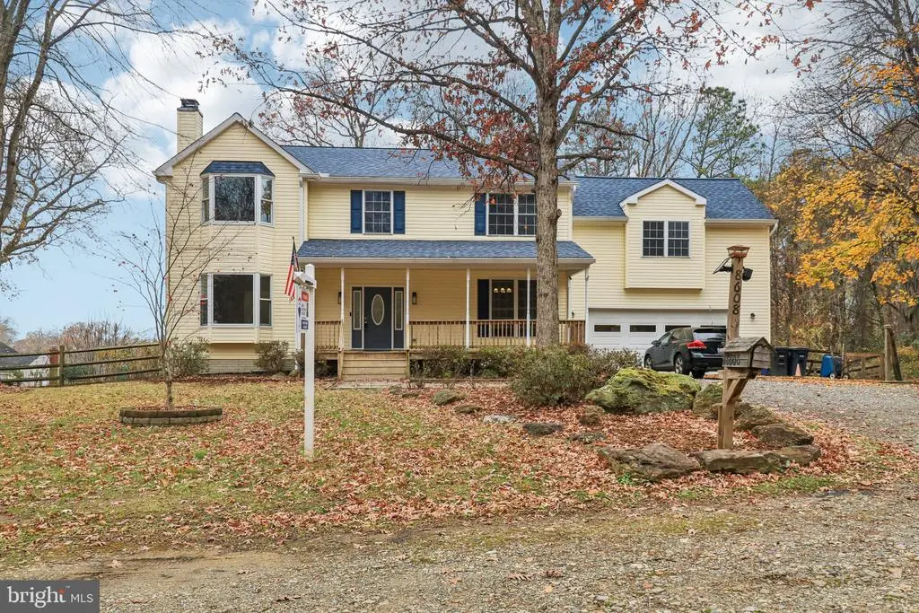 8608 Pine Ave, Bowie