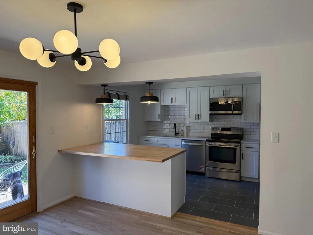 5257 Leestone Ct, Springfield