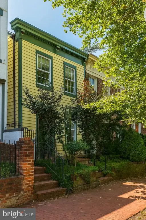 535 6th St Se, Washington