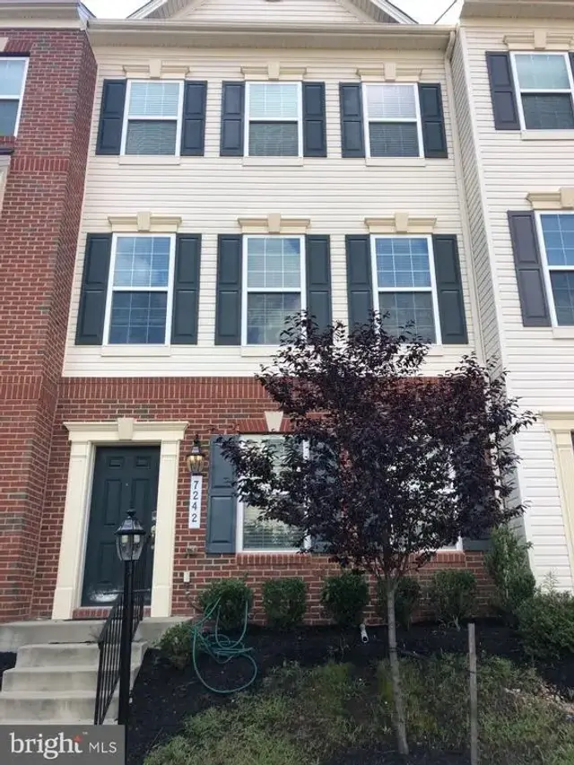 7242 Brinley Way, Hanover