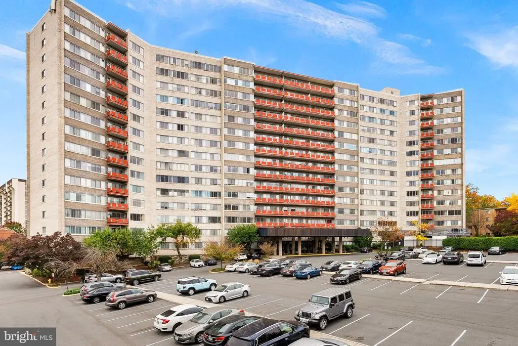 5340 Holmes Run Pkwy #107, ALEXANDRIA