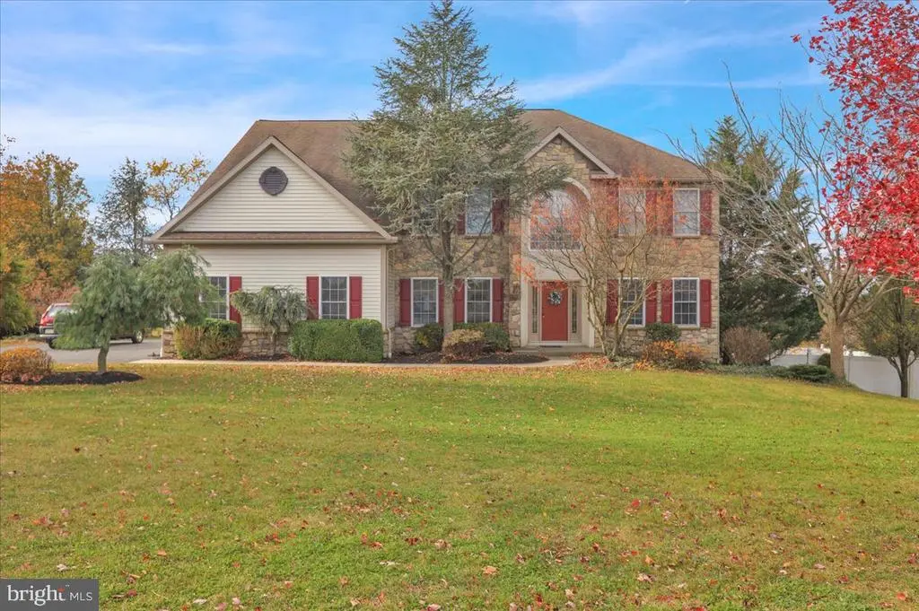 144 Robby Dr, Leesport