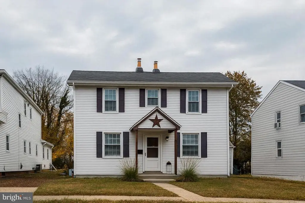 137 S Centre St, Merchantville