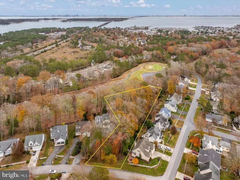 4 Dog Leg Ct, BERLIN