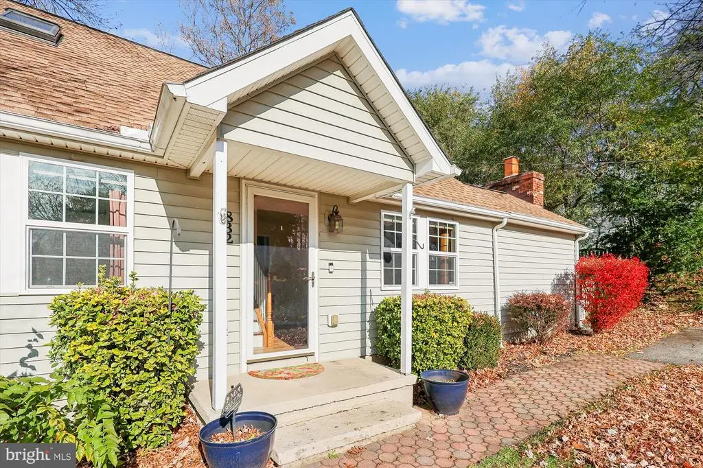 832 Clifton Ave, Arnold