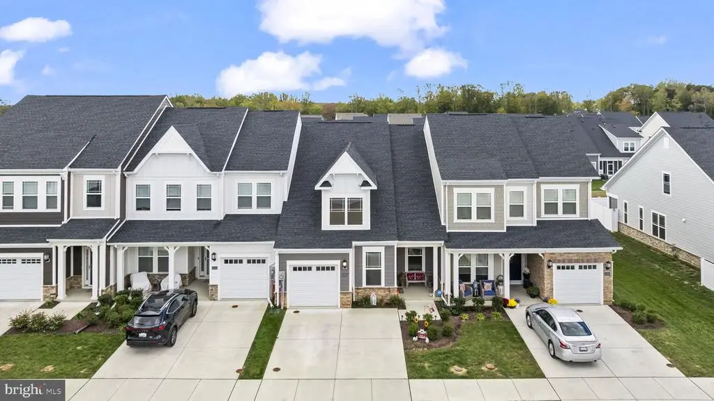 10584 Mount Rainier Pl, White Plains