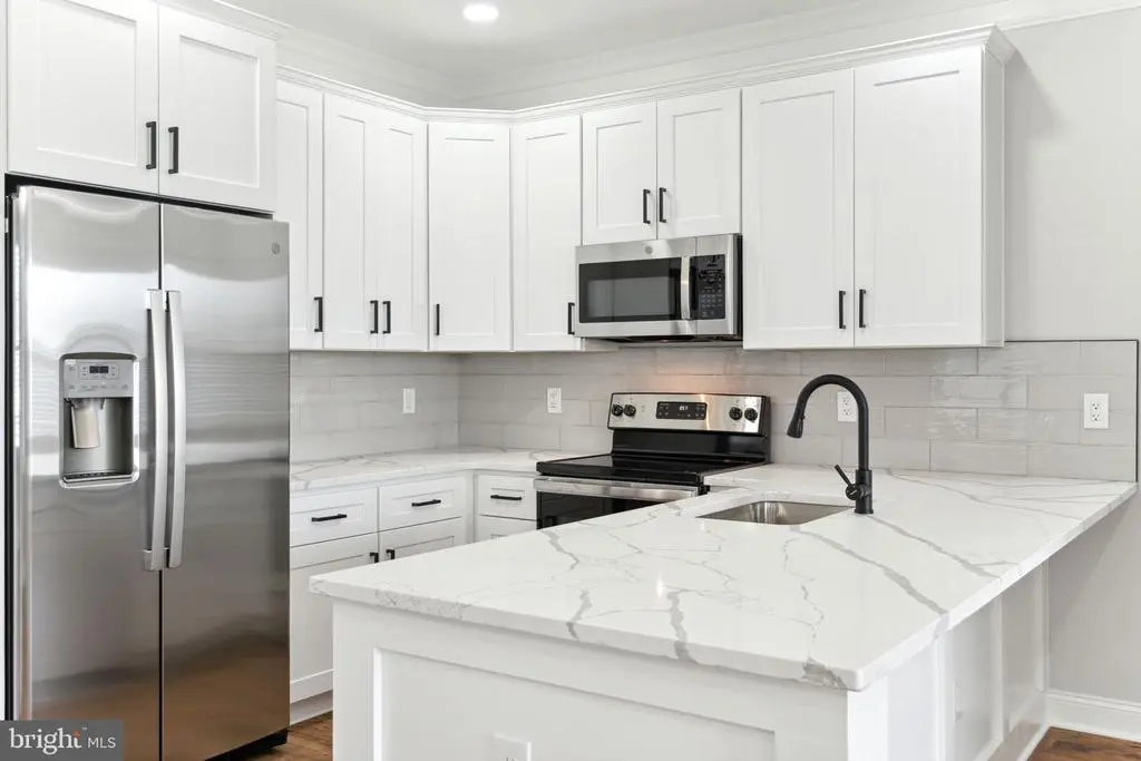 48 Evergreen Ln, Phoenixville